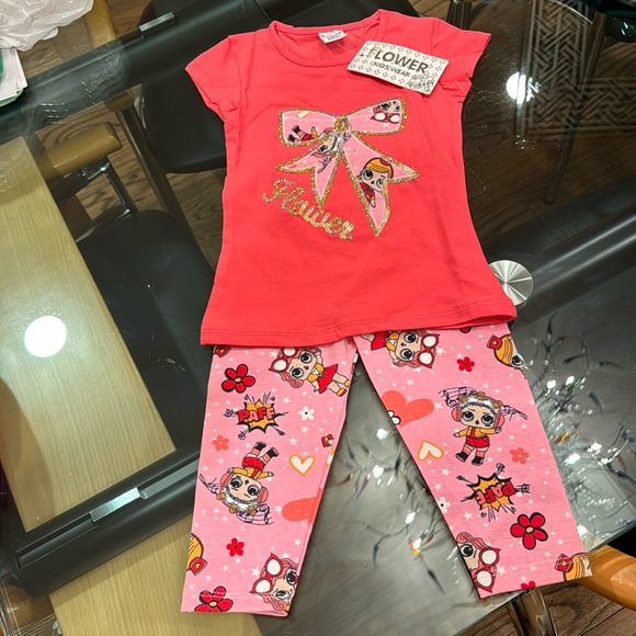 BNWT TEE W/LEGGING - Picture 1 of 6